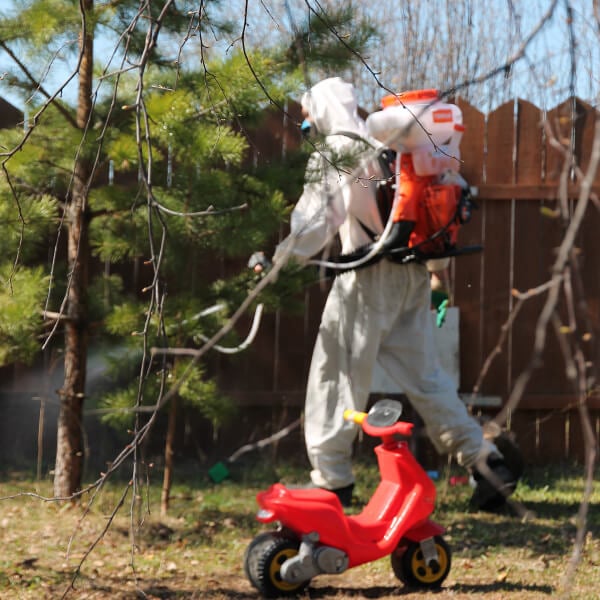 Обработка участка от клещей в Днепродзержинске?